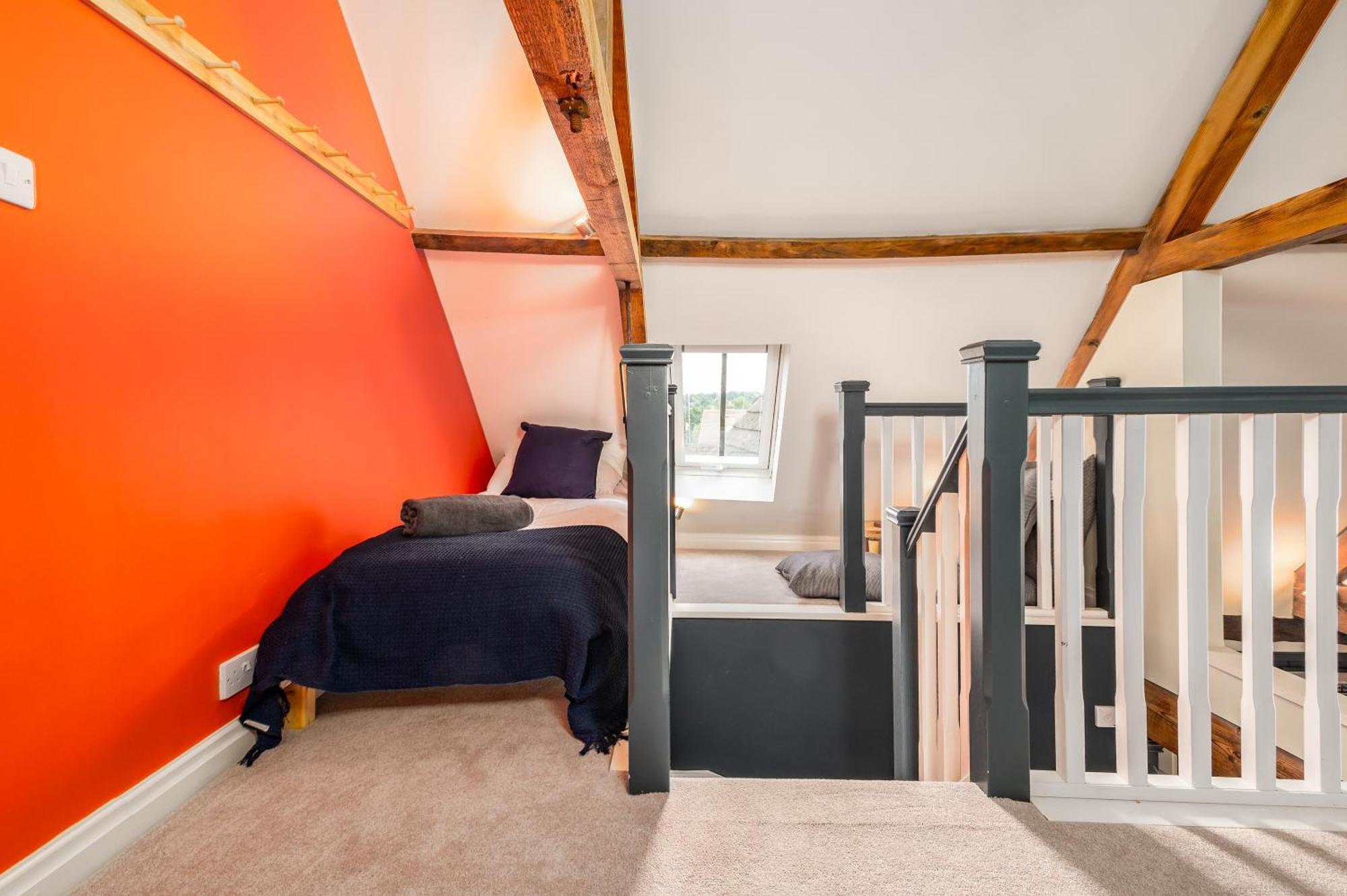 Luxury Town Centre Loft Apartment In Converted Granary Stamford Exterior photo